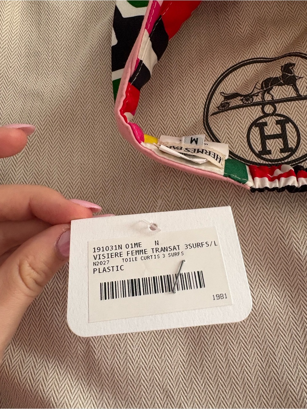 Hermes M NWT Pink and Green Patterned Sun Visor - Picture 5 of 6